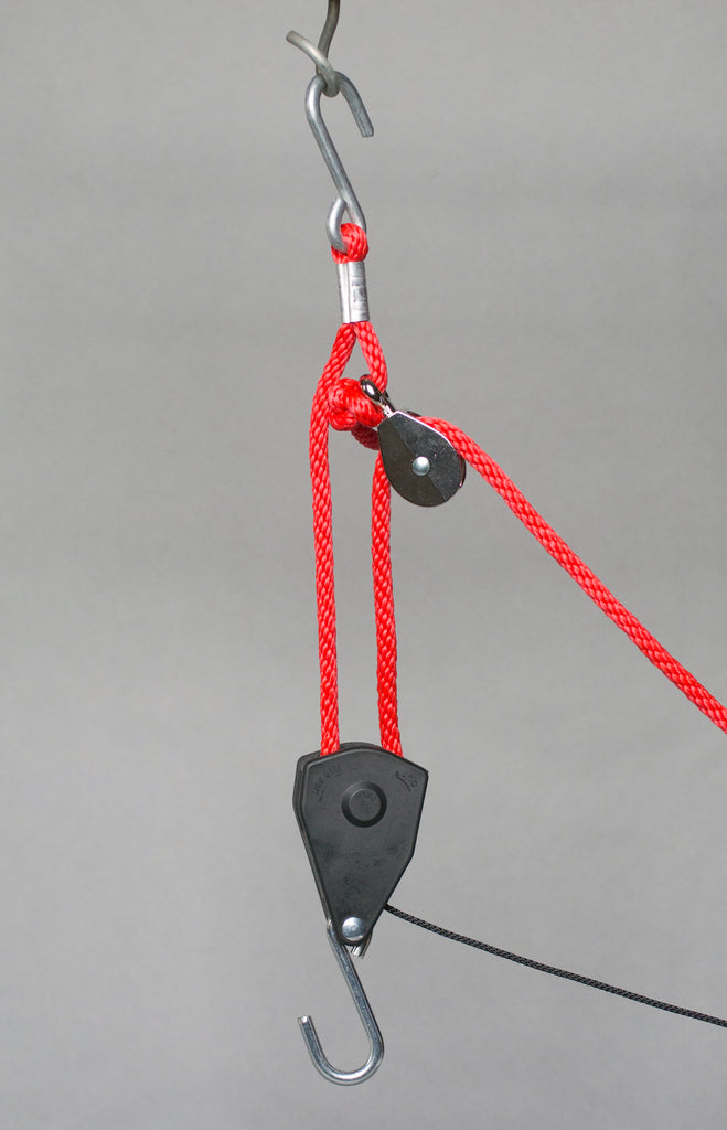 Locking Ratchet Pulley - 3/8 Rope - 250 lbs Capacity - 10 gallons